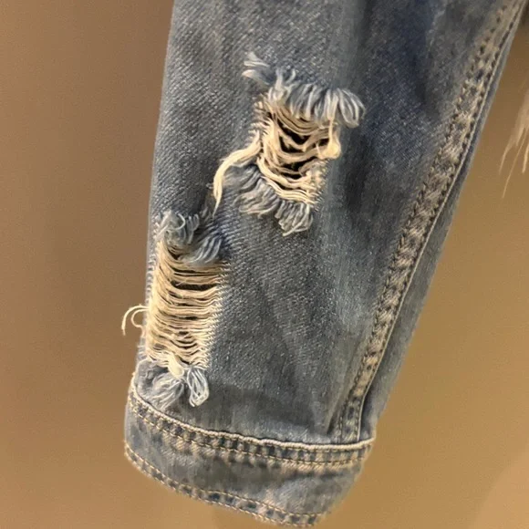 Distressed Love Denim Jacket - Picture 4 of 6